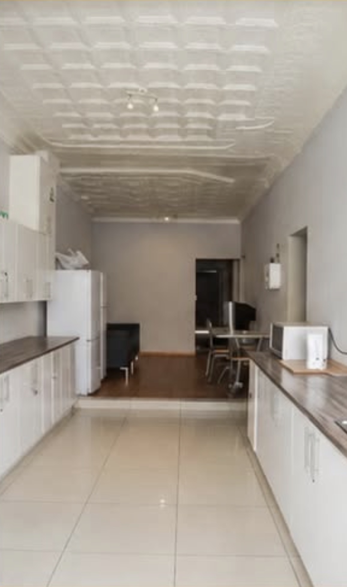 Residence Elykia shared kitchen